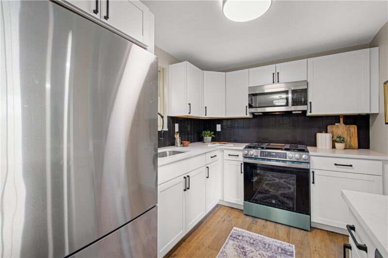 100 Woody Crest Dr — photo 7
