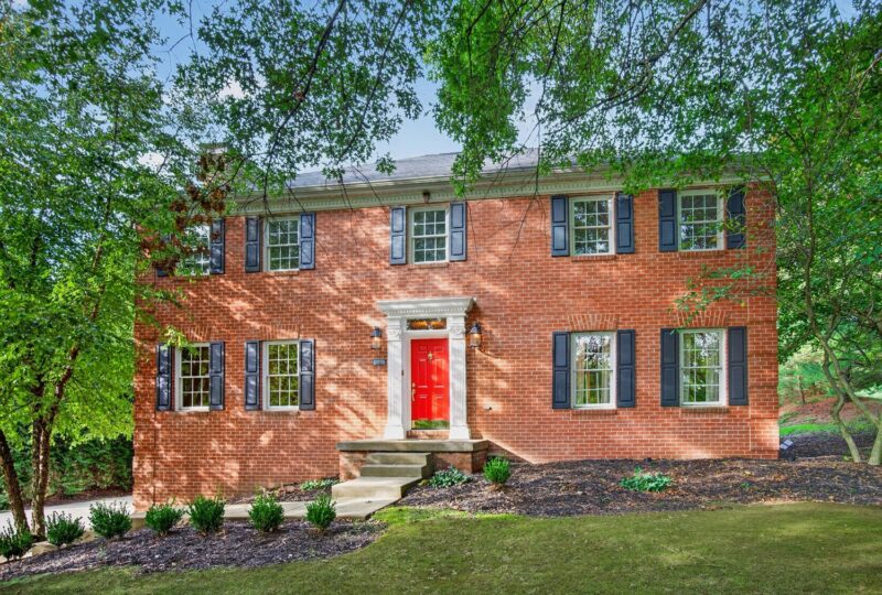 302 Crystal Lake Lane — photo 3