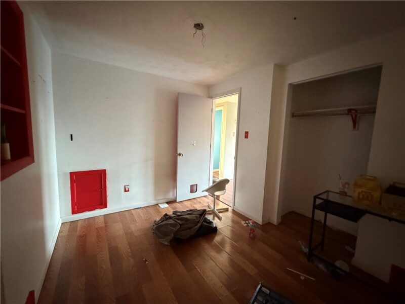 402 Elias Dr — photo 8