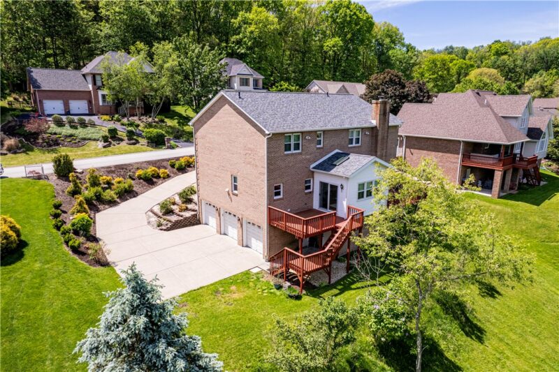810 Stonebridge Drive — photo 4