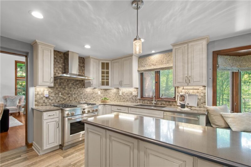 116 Bethany Dr — photo 3