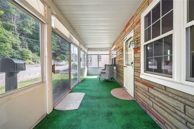 212 Provost Rd — photo 4