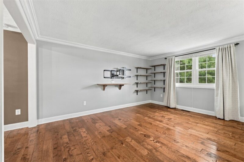 98 Sunridge Dr. — photo 5