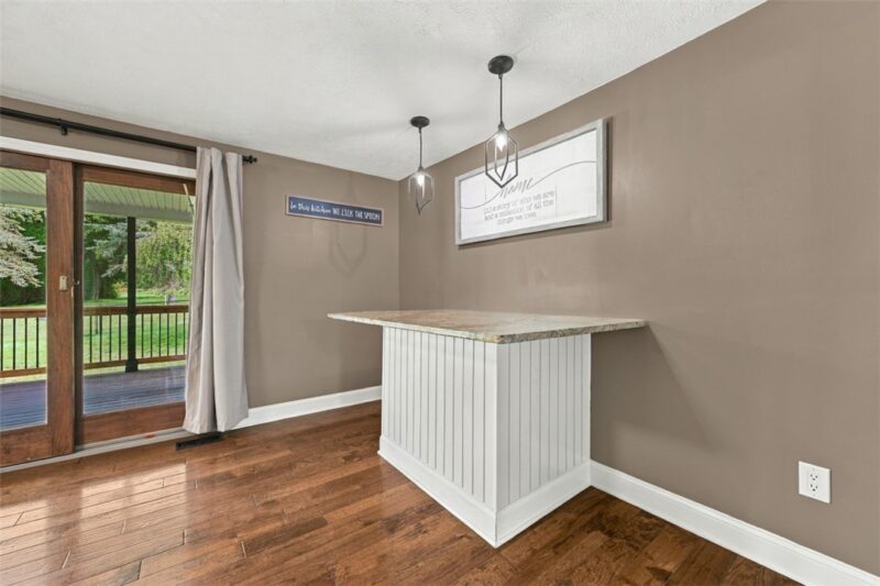 98 Sunridge Dr. — photo 8