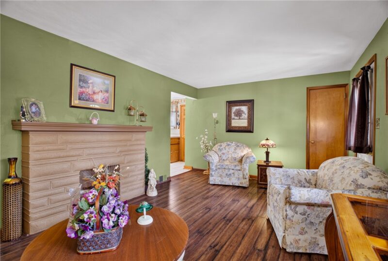 5237 Gardenville Rd — photo 4
