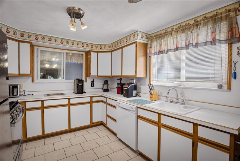 5237 Gardenville Rd — photo 5