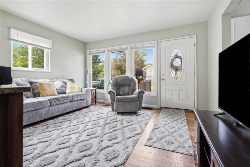 306 Delaney Dr — photo 3