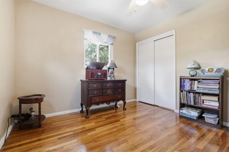 306 Delaney Dr — photo 7