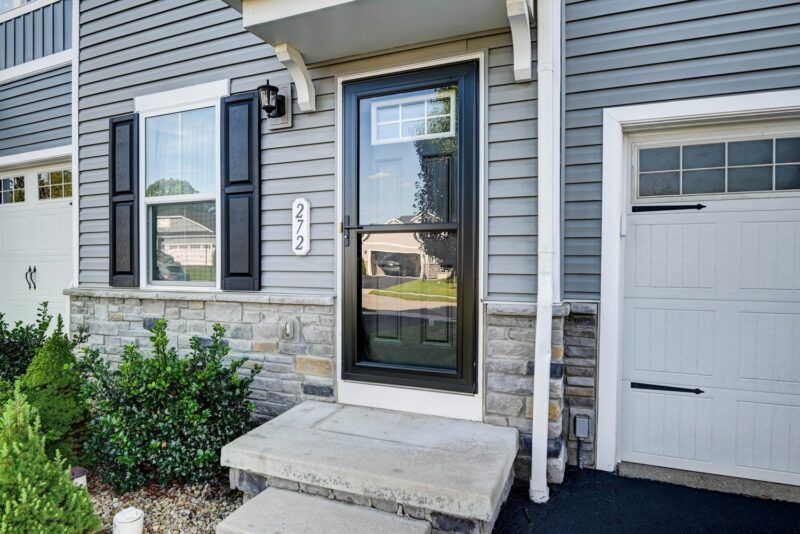272 Smith LANE — photo 2