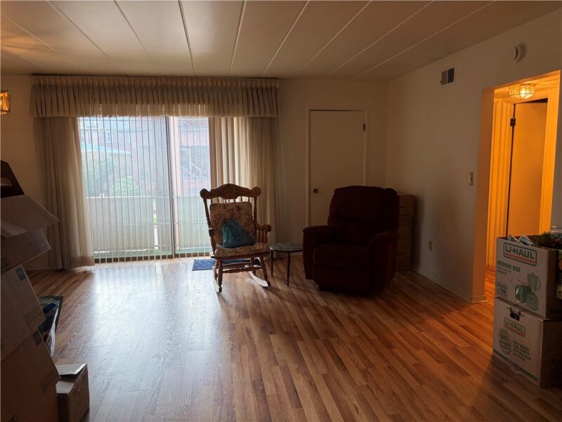 1326 6th Ave 204 — photo 8