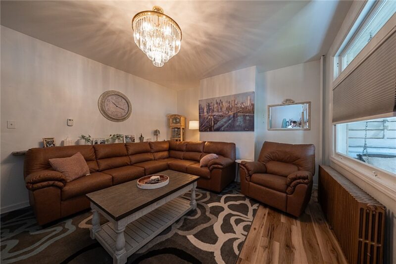 5 JONES STREET — photo 3