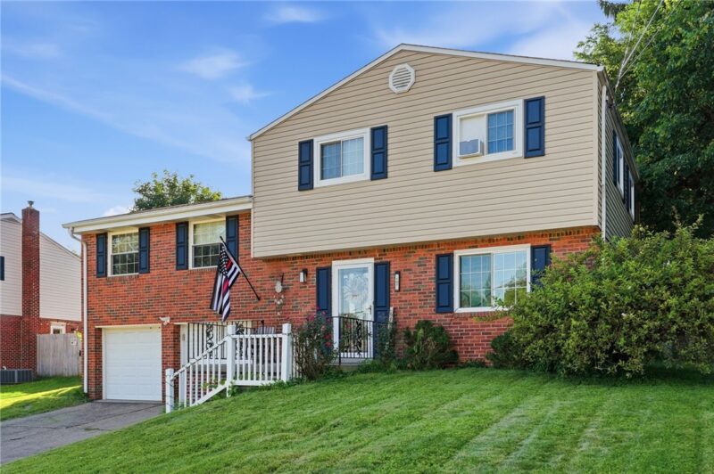 107 Dover Drive — photo 2