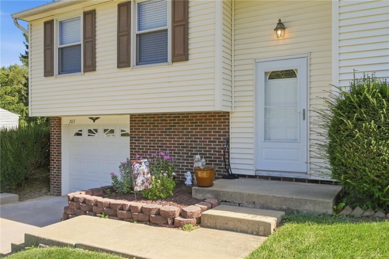 203 Cameron Drive — photo 4