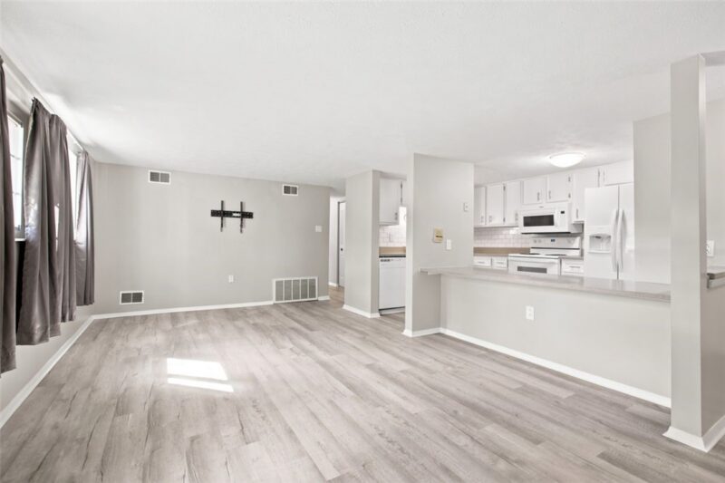 8005 Revere Pl — photo 3