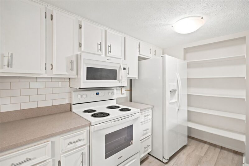 8005 Revere Pl — photo 8