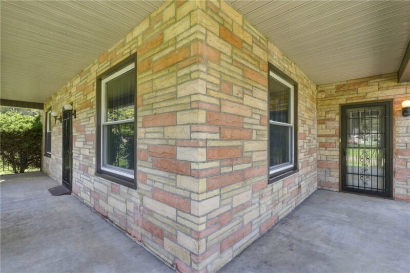 871 Brownstown Hill Road — photo 6