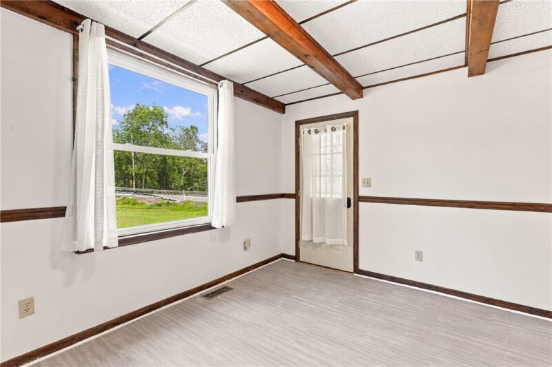 871 Brownstown Hill Road — photo 8