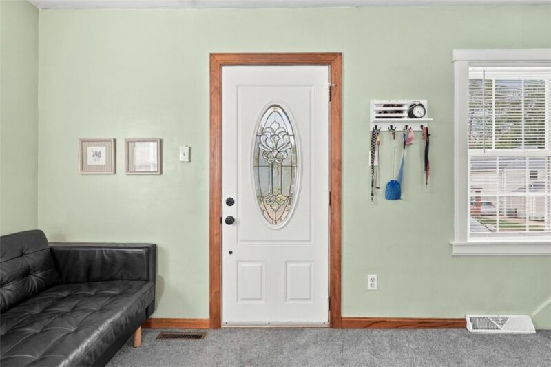 619 Aylesworth Ave — photo 6