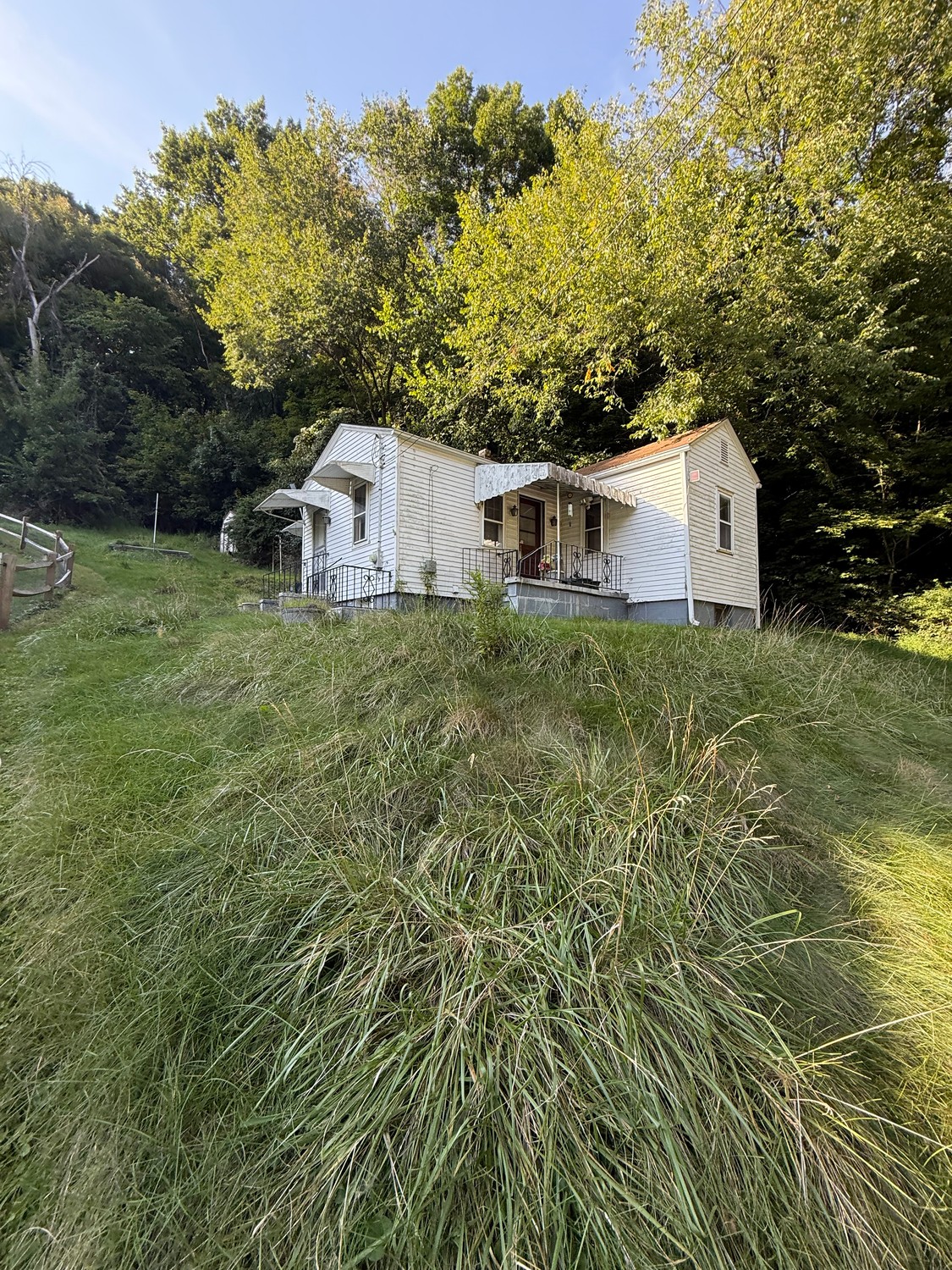 1110 Tevebaugh Hollow ROAD — photo 1