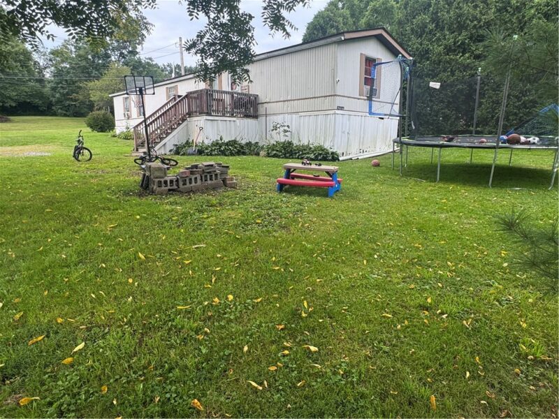 325 W Butler St — photo 3