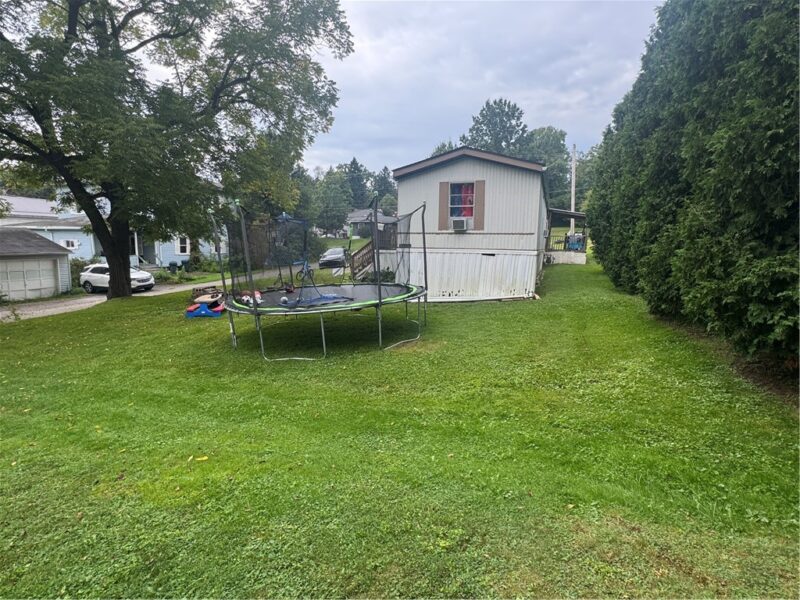 325 W Butler St — photo 4