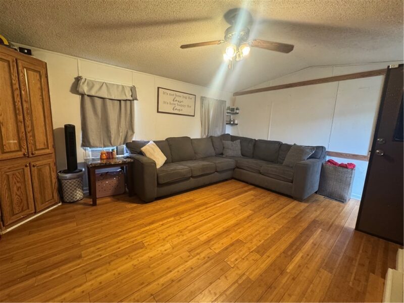 325 W Butler St — photo 8