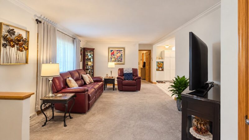 200 Falcon Lane — photo 3