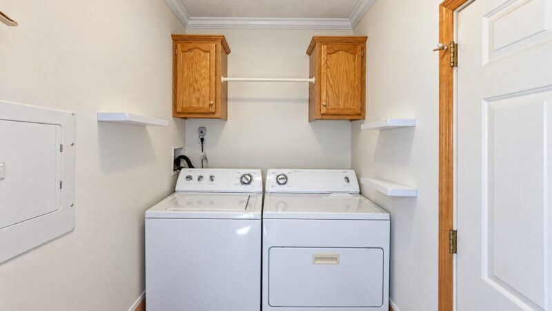 200 Falcon Lane — photo 8