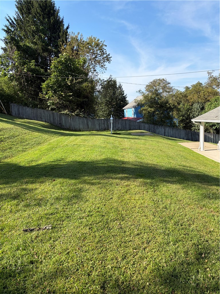 275 Maple St — photo 5