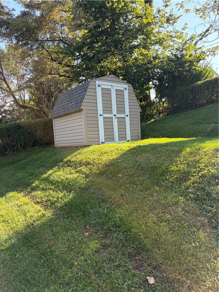 275 Maple St — photo 6
