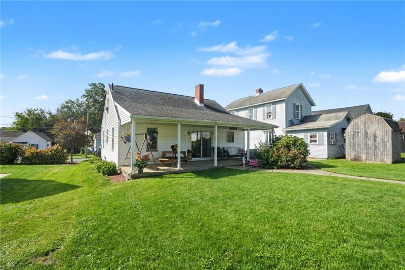 228 Hazel Ave — photo 3
