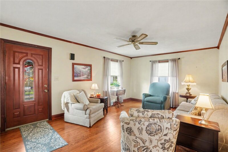 228 Hazel Ave — photo 5