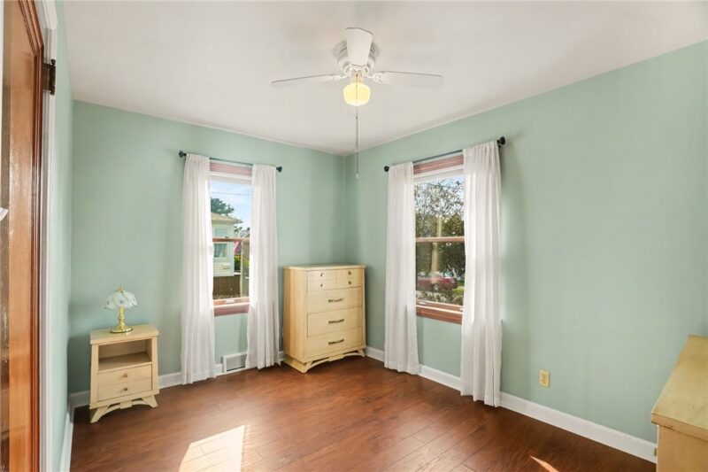 228 Hazel Ave — photo 7