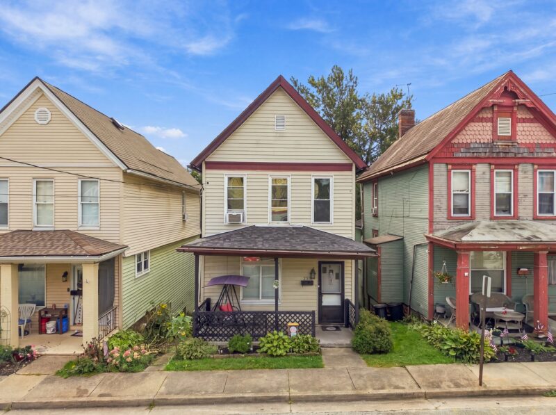 320 N 1st STREET