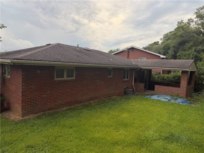 311 Larch Ln — photo 3