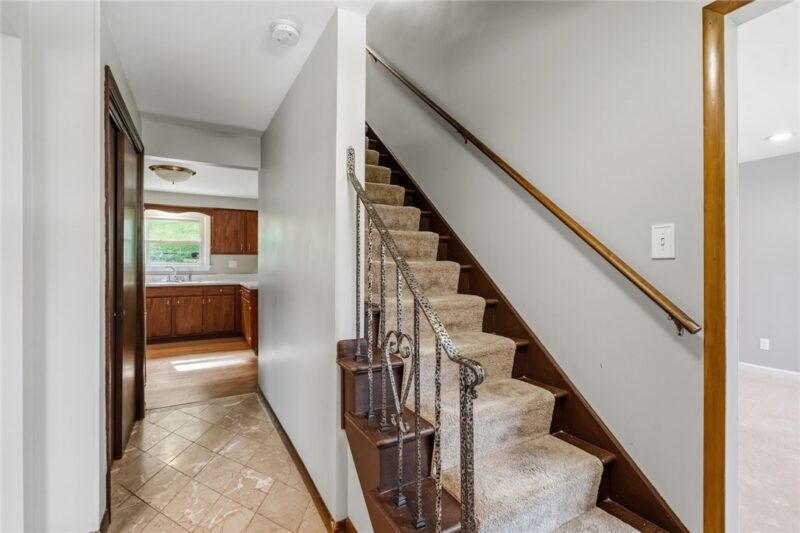 1349 Sturdy Oak Dr — photo 2