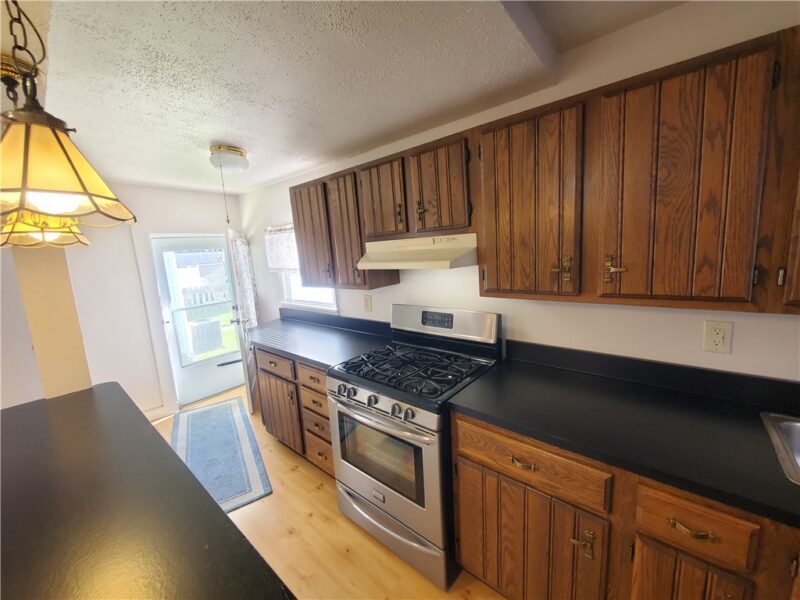 171 James St — photo 8
