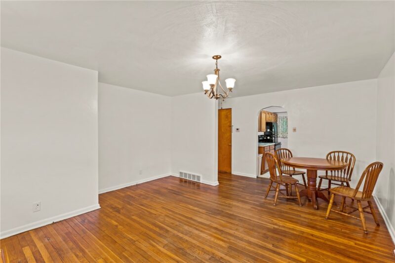 432 1/2 E Prospect Ave — photo 8