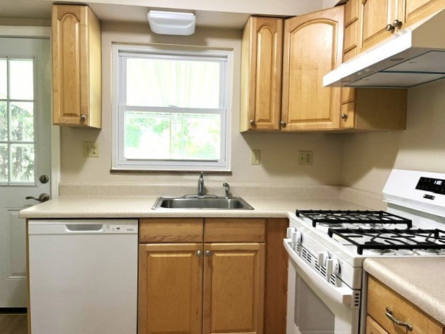 405 Clifton Ave — photo 5
