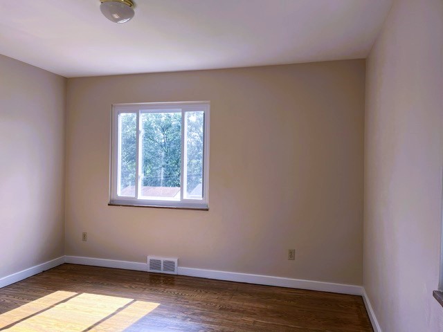 405 Clifton Ave — photo 7