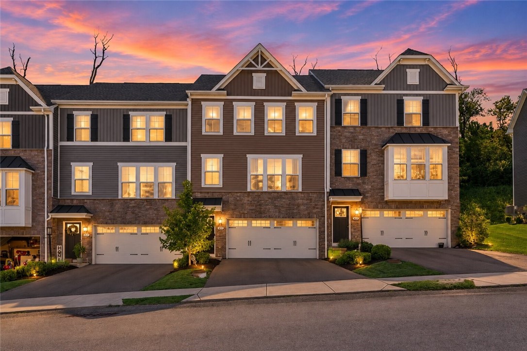458 Greenwood Dr — photo 1