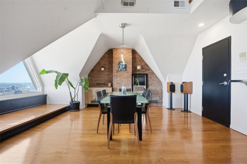 229 Grandview Avenue 3 — photo 7