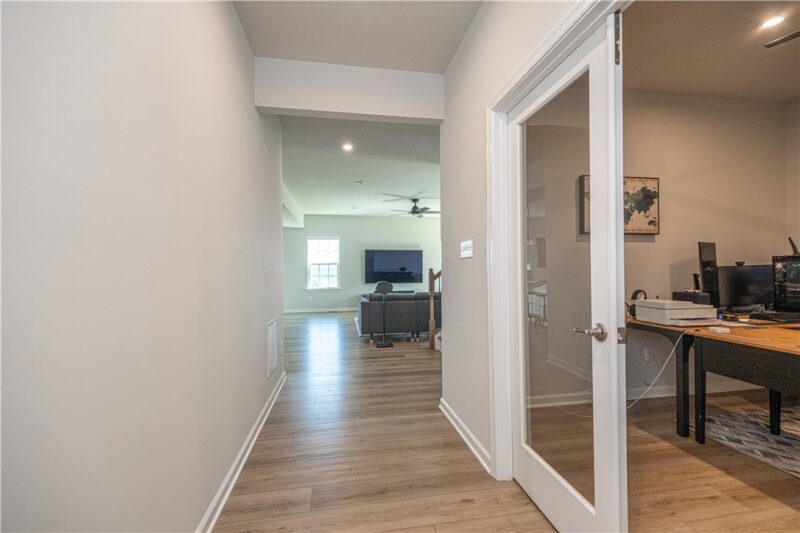 504 Blake Dr — photo 5