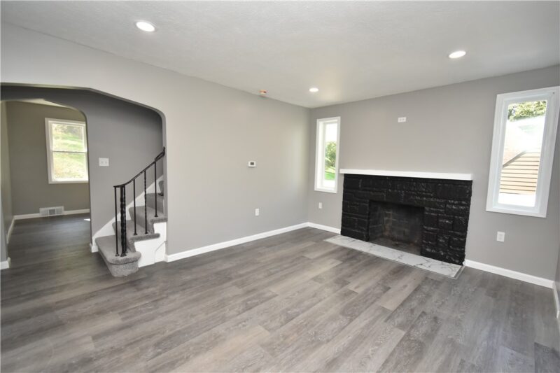 1305 Glencoe Ave — photo 2