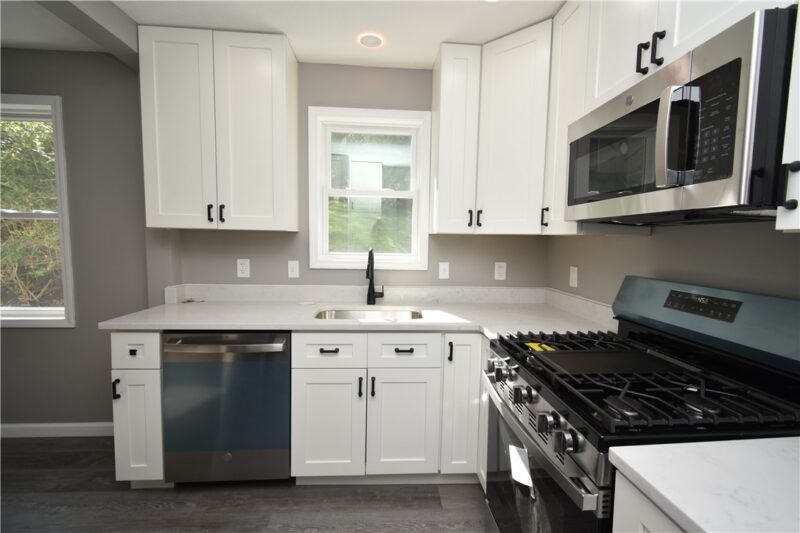 1305 Glencoe Ave — photo 6