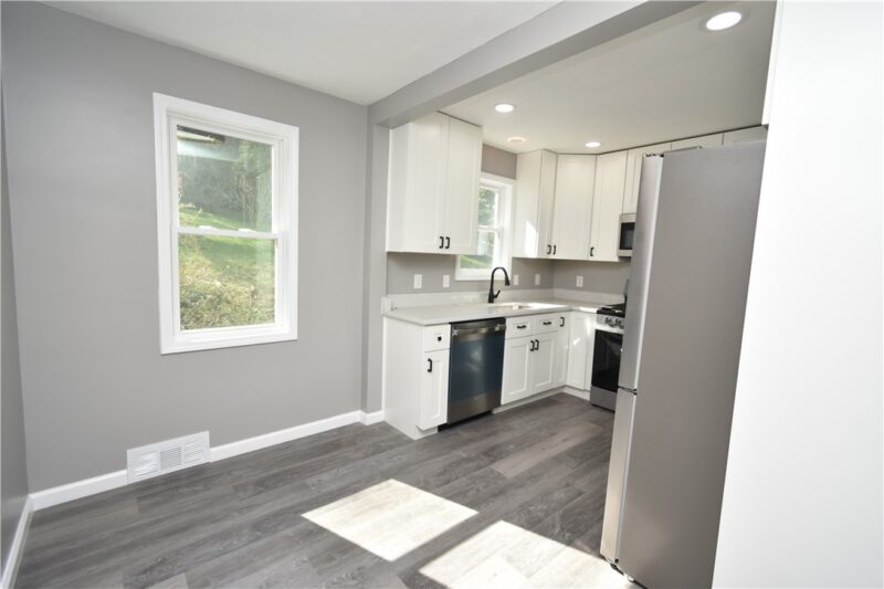 1305 Glencoe Ave — photo 7