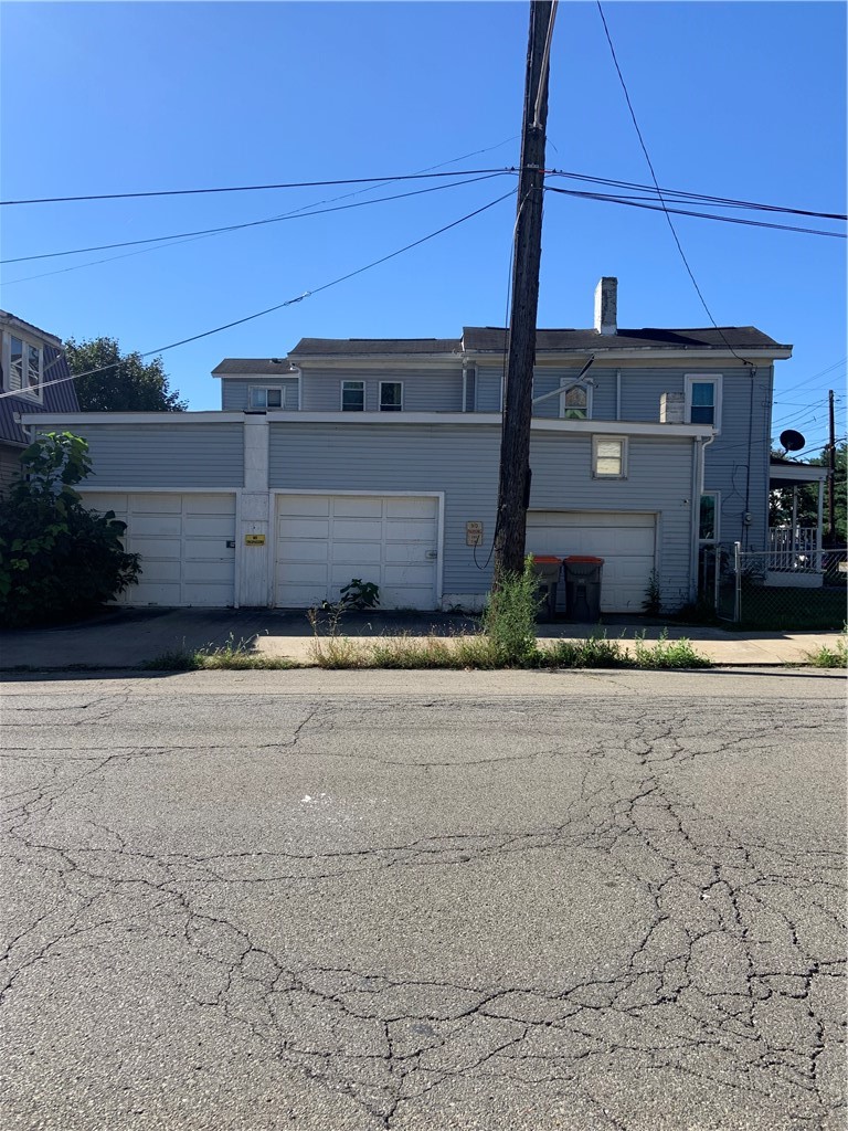 1626 6th Ave — photo 2