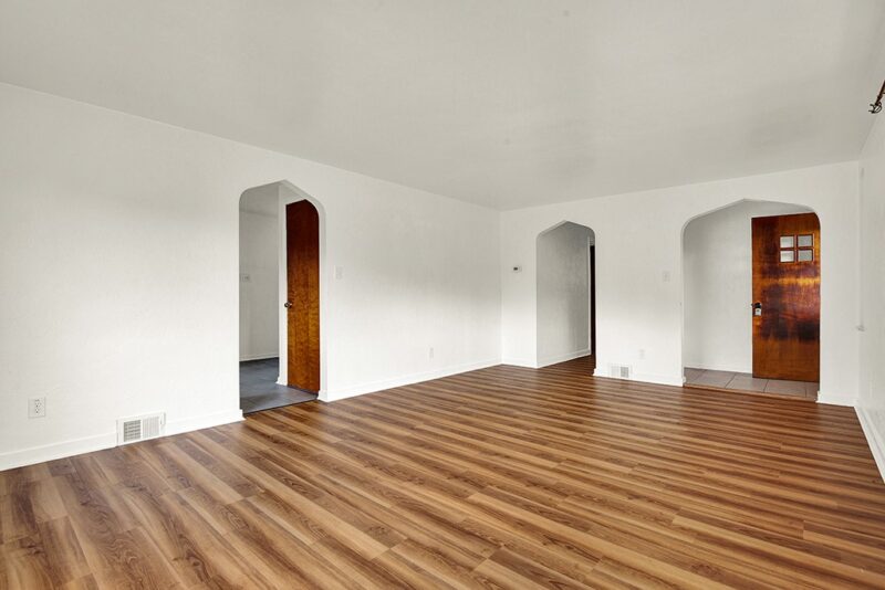 209 E Fairmont Ave — photo 6
