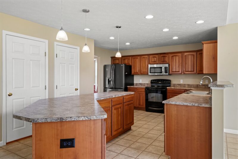 328 Aberdeen DRIVE — photo 7