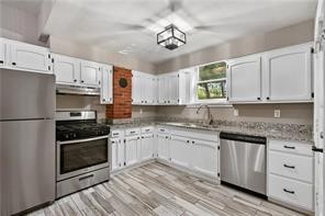 404 Washington Ave — photo 2